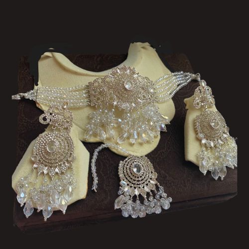 Pearl With Zircon Studed Chokr Set