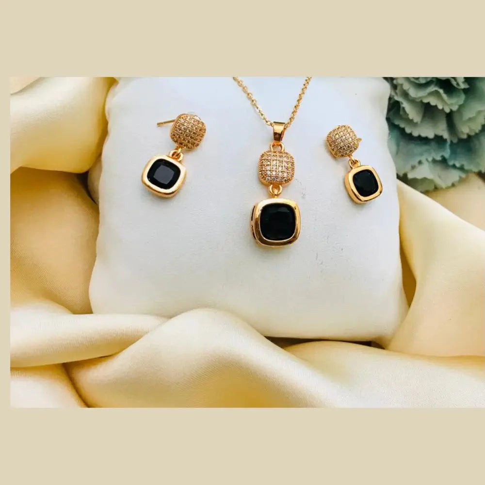 Zircon Locket Set Bazarbreez